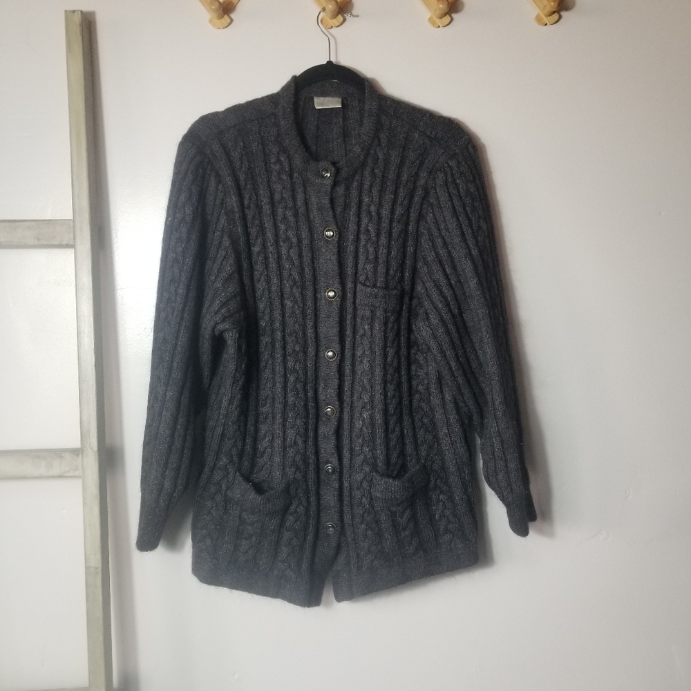 MADELEINE WOMEN'S GRAY CABLE KNIT CARDIGAN SIZE MEDIUM
